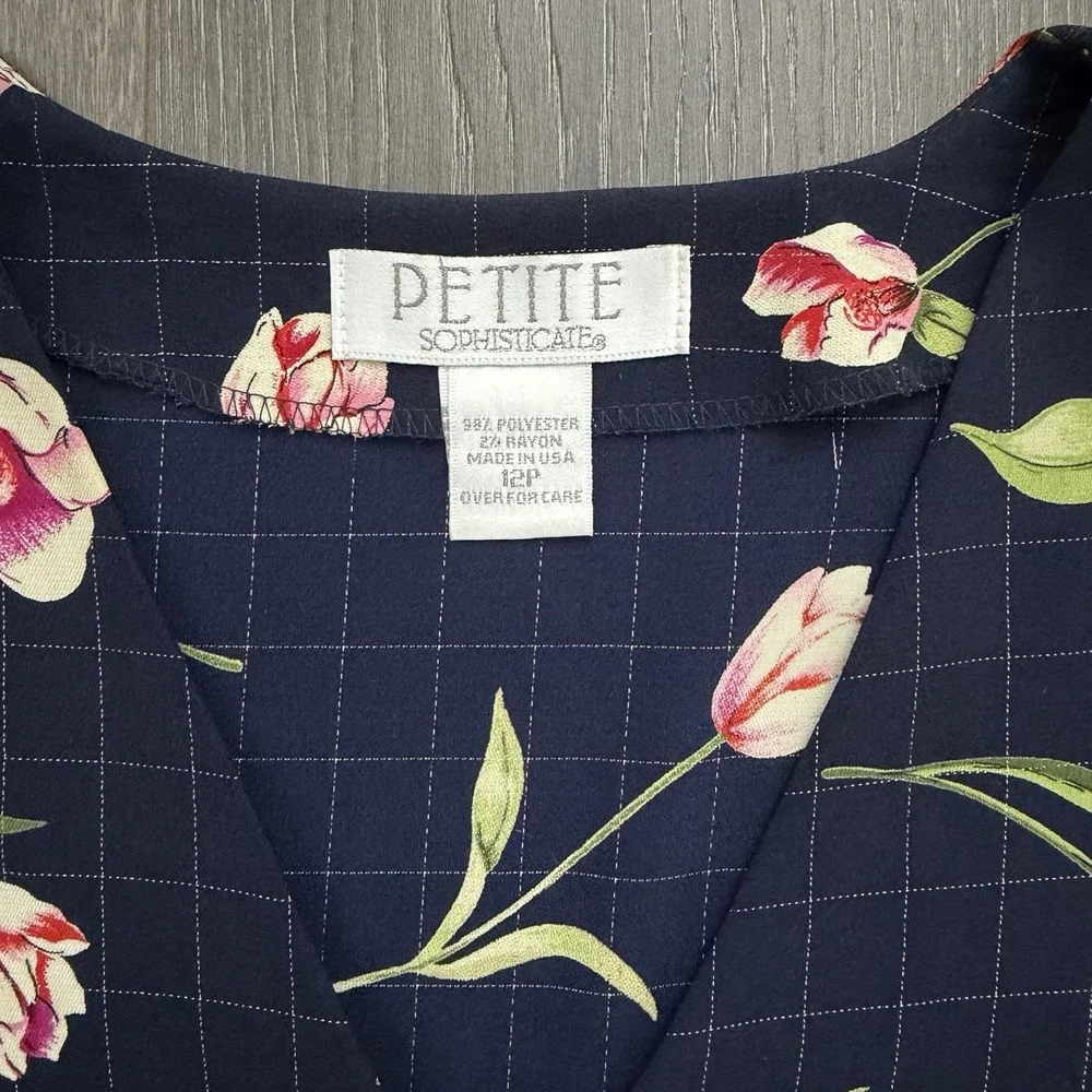 Petite Sophisticate Button Up Floral Top Sz 12P Vintage  Cottage Grandmacore - Picture 2 of 8